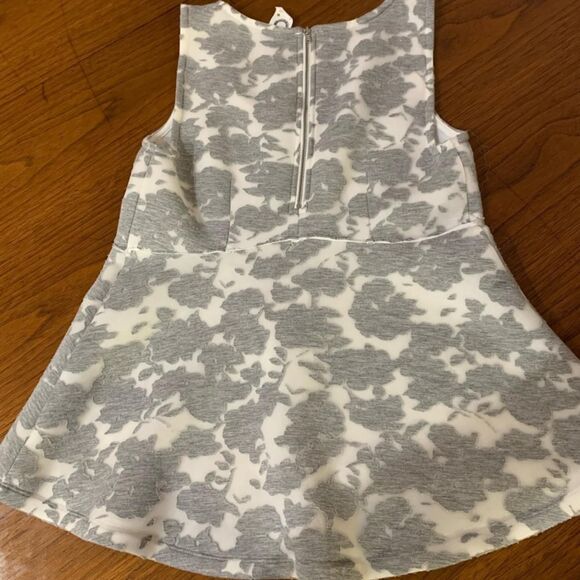 Anthropologie Peplum Tank Top • Grey White Abstract Print • Size Small Bridal - Picture 4 of 7